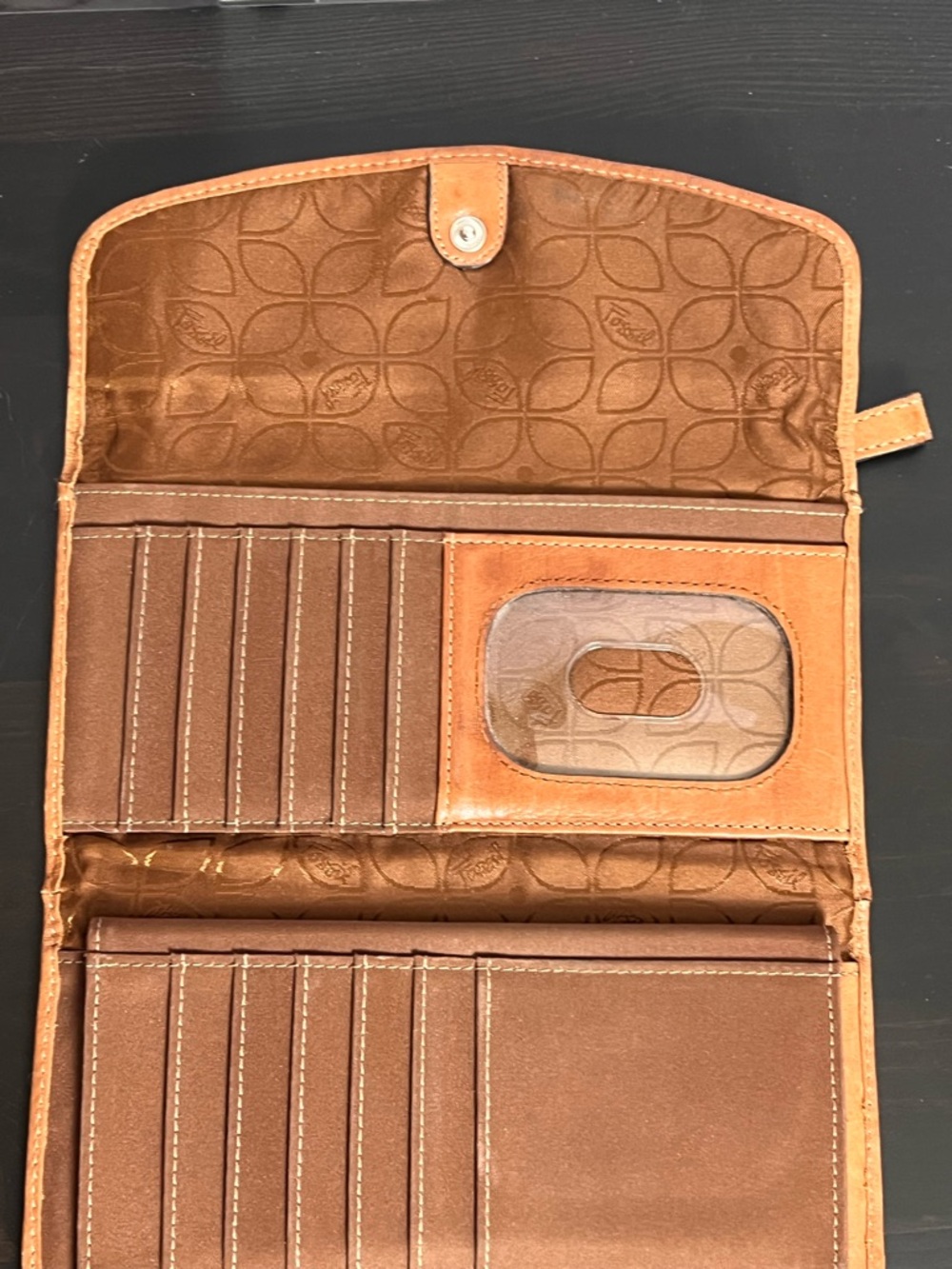 Fossil Genuine Leather Tri-Fold Wallet - Picture 10 of 14